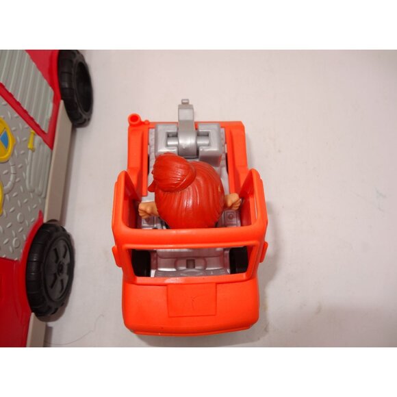 Little People Fire Truck And Help & Go Tow Truck Toy Set With Figures - Picture 6 of 16